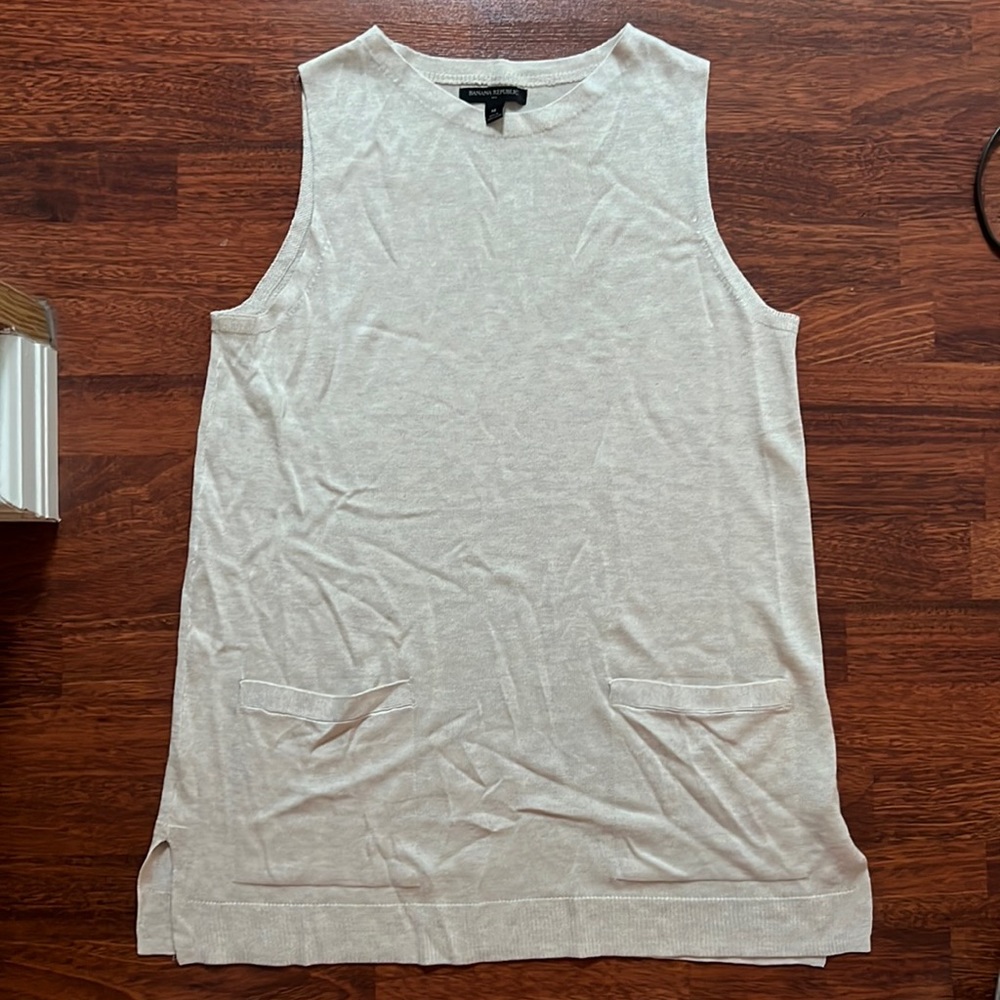 Banana Republic - Sleeveless Sweater